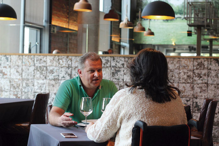Mesa y mantel. Álvaro Rivas, director técnico de la DOP ‘Dehesa de Extremadura’