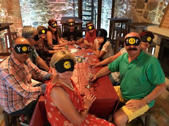 Cata-a-ciegas-tacones-de-dalmata-3