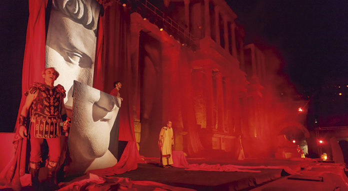 FESTIVAL DE MÉRIDA CONGREGA A 175.577 ASISTENTES Festival de teatro romano de Mérida