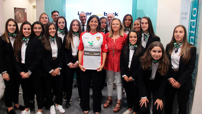 Liberbank patrocina al Santa Teresa Badajoz