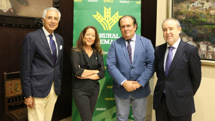 Convenio de Caja Rural de Extremadura y Aeccpre