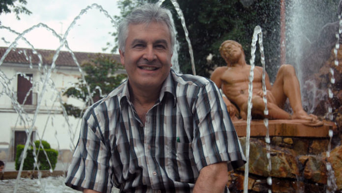 Antonio María Flórez. Ganador del concurso de relatos '25 años / Lunas de Oriente'