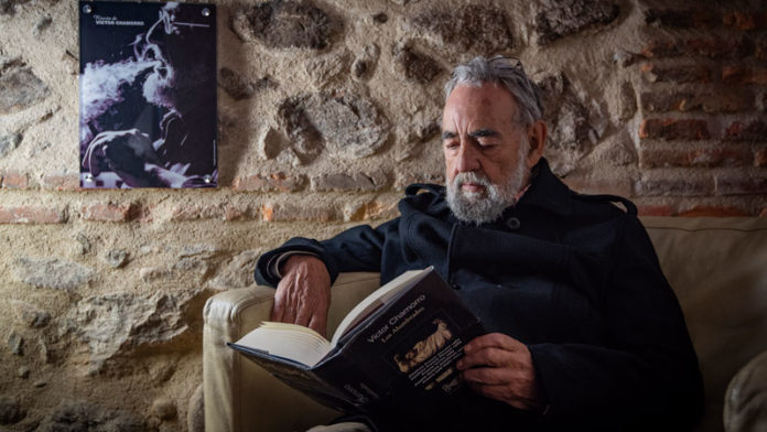 Grada 128. Perfil. Víctor Chamorro. Literatura al servicio de la denuncia social