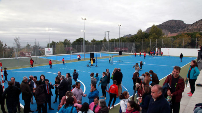 La Diputación de Badajoz asume la remodelación de las pistas polideportivas de Hornachos