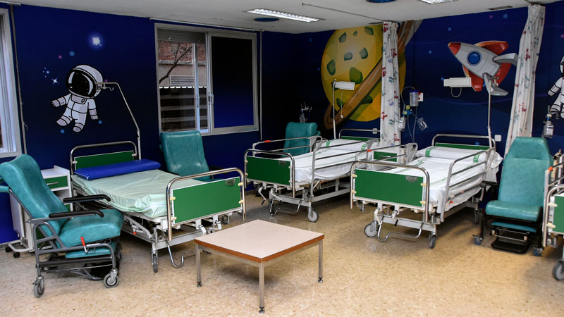 Los espacios de pediatría del hospital Materno Infantil de Badajoz presentan su nueva imagen