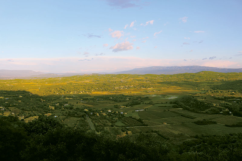 Gordes, uno de los pueblos más bonitos de Francia. Grada 128. Viajes