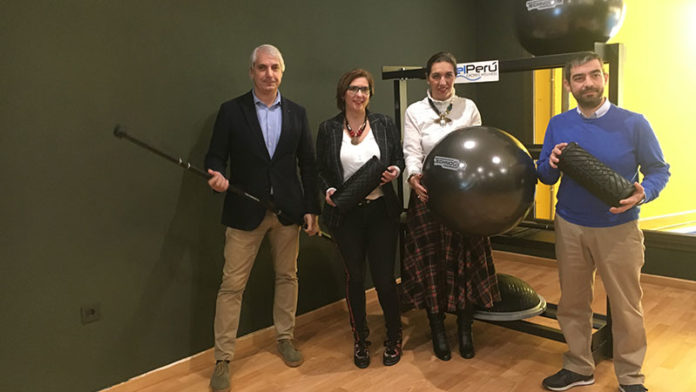 El Perú Cáceres Wellness dona material deportivo al centro residencial 'Rehabilitación Cáceres'