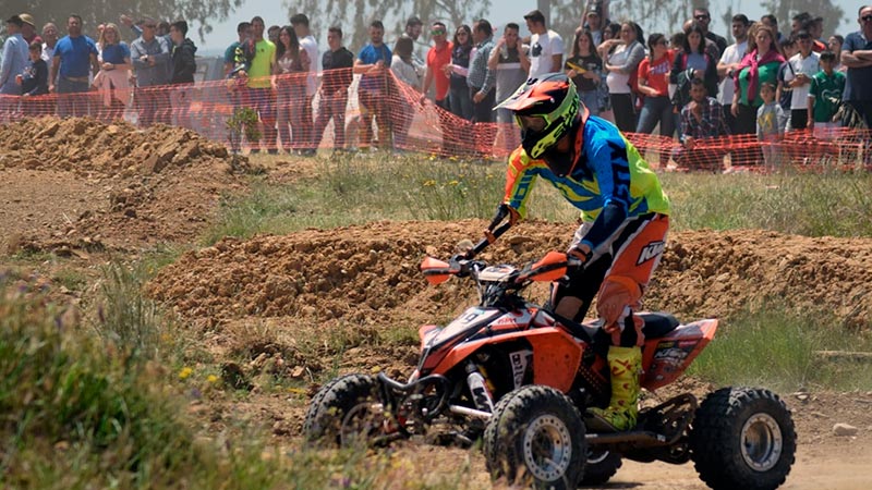 La acción social de Asepeyo lleva a la élite a dos deportistas extremeños