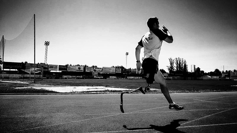 La acción social de Asepeyo lleva a la élite a dos deportistas extremeños