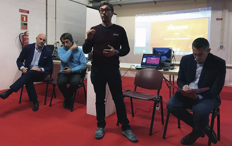 Almendralejo acoge una jornada sobre emprendimiento deportivo. Grada 129. Zona empresa