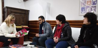 Blanca Martín se reúne con la Fundación Triángulo y la oenegé colombiana ‘Caribe Afirmativo’. Grada 131. Asamblea de Extremadura