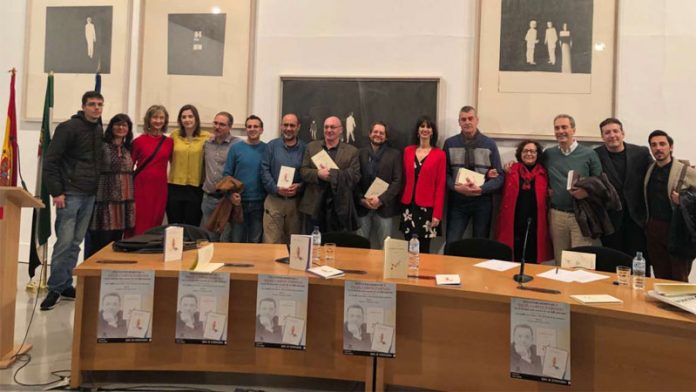 La ERE publica dos libros para homenajear a Ángel Campos Pámpano en el décimo aniversario de su fallecimiento