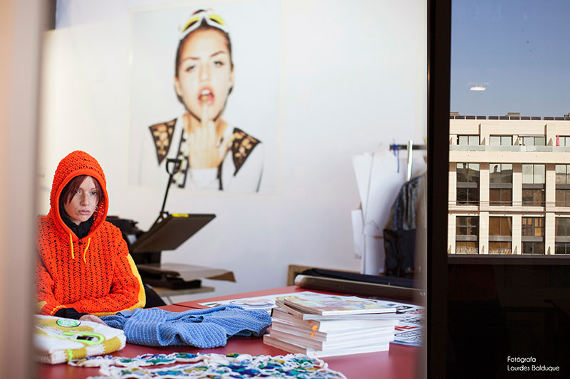 María Lemus. 'María Ke Fisherman'. Moda. Vanguardia. Tradición. Grada 132. Perfil