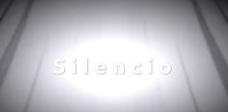 Las profesoras del colegio Las Vaguadas de Badajoz realizan un montaje con motivo del Día de la mujer