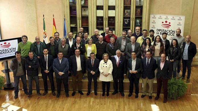 22032019_Subvenciones federaciones deportivas extremeñas La Diputación de Badajoz reparte 260.000 euros entre varias federaciones deportivas