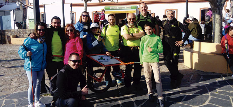 'Ruta del contrabando' con la Joelette