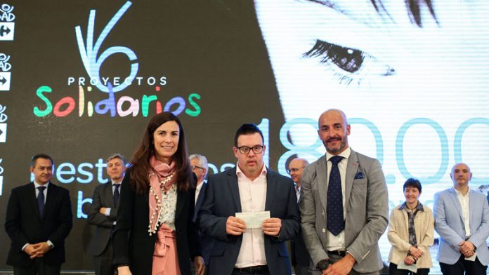 20190507_ayudas_carrefour Carrefour y su Fundación donan 30.000 euros a Down Cáceres