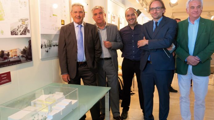 Los arquitectos Ángel Ganivet y Carlos Sánchez explican cómo será la nueva sede social y centro cultural de Fundación CB. Grada 135