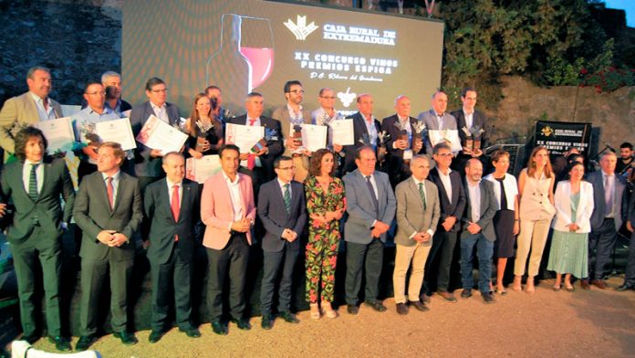 20190614_premios_cajarural Caja Rural de Extremadura entrega los Premios Espiga Vinos Ribera del Guadiana y Tapón de corcho