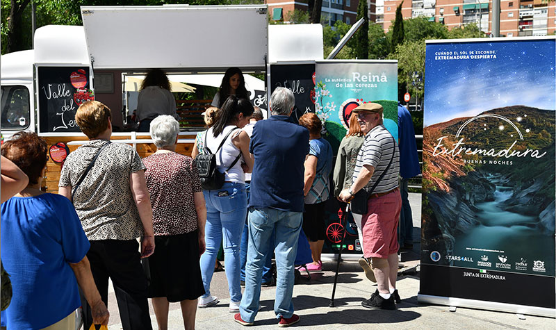 La Picota del Jerte desarrolla una campaña promocional en Madrid