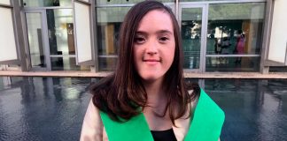 Blanca San Segundo es la primera persona con síndrome de Down que consigue un grado universitario en España