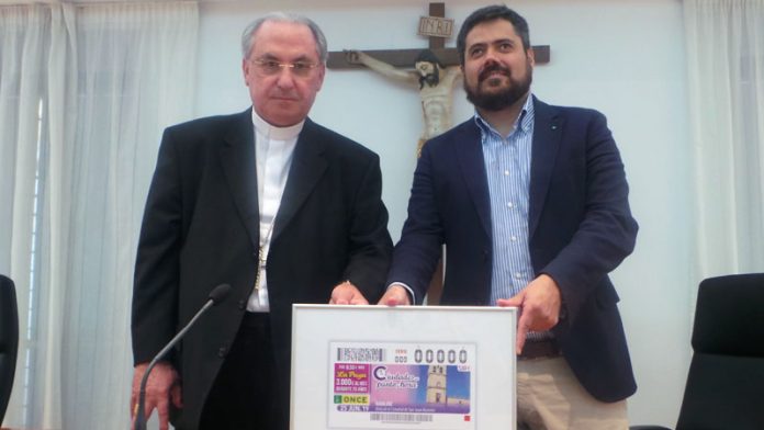 20190625_cupon_badajoz El reloj de la catedral de San Juan Bautista de Badajoz protagoniza el cupón de la ONCE