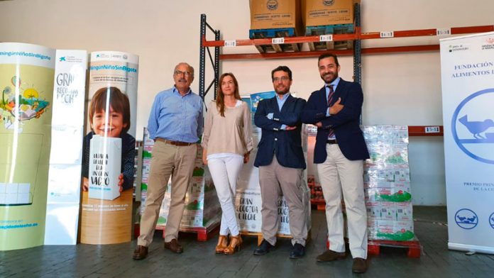 Lider Aliment dona 1.500 litros de leche a La Caixa y los Bancos de Alimentos de Extremadura