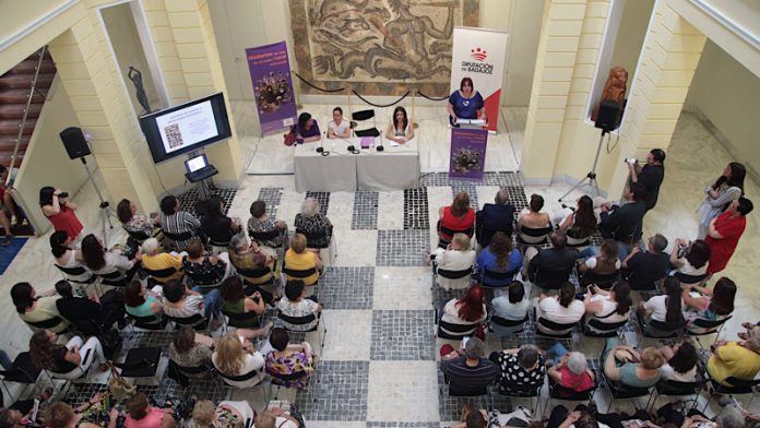 20190630_literatura_diputacionbadajoz1 La Federación de Asociaciones de Mujeres Rurales edita el libro 'Historias de la vida en el medio rural extremeño'