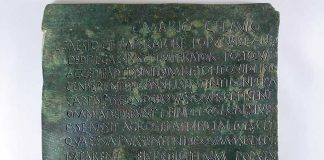 Los nombres de nuestros antepasados: Arco. Grada 136. Arqueología