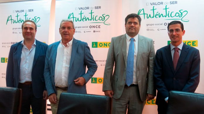 20190702_convenio_fundacioncb La ONCE desarrollará un nuevo campamento de verano con la colaboración de Fundación CB y Fundación Ibercaja