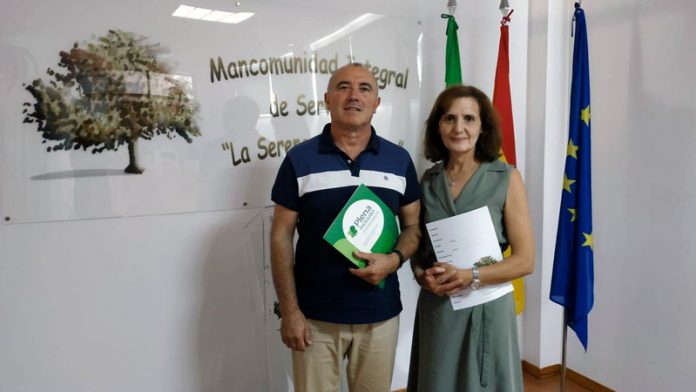 20190719_asociaciones_plenainclusion Plena inclusión Extremadura y la Mancomunidad La Serena-Vegas Altas estudian diversas fórmulas de colaboración