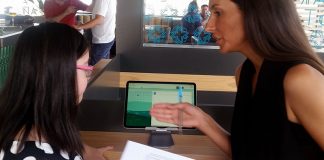 Dos jóvenes con Síndrome de Down se incorporan a la plantilla de un restaurante emeritense