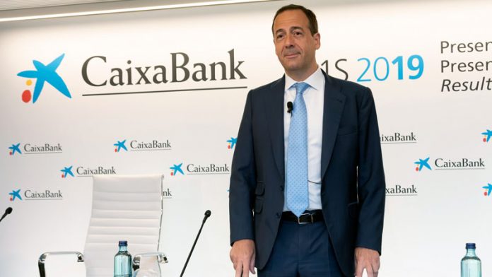 20190727_bancos_caixa CaixaBank obtiene un beneficio semestral de 622 millones tras la reestructuración de su plantilla