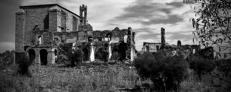 El libro 'Arte en ruinas' pondrá en valor una decena de los monumentos más olvidados de Extremadura