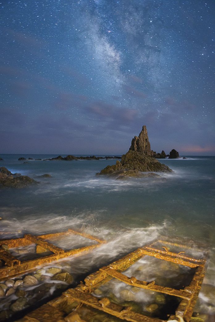 137_secciones_fotografia 'Arrecife bajo las estrellas. Cabo de Gata'. Grada 137. Fotografía