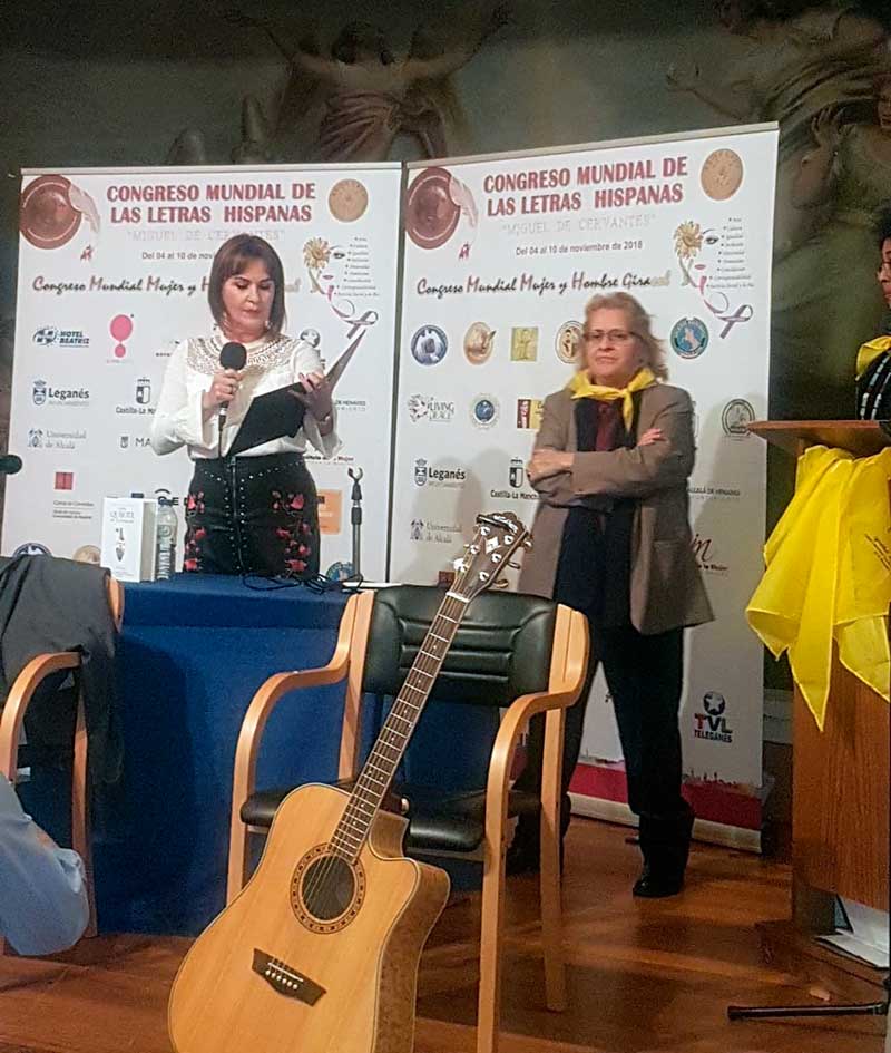 Julia Cortés Palma recibe el título de 'Embajadora Universal de la Paz'