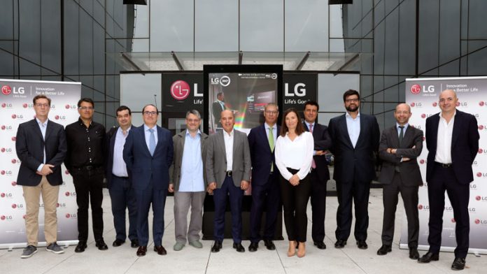 LG reúne a empresarios y directivos extremeños con la lucha contra el cambio climático en el horizonte