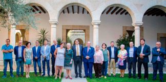 Nueve municipios participan en un proyecto para dar compañía a domicilio a personas mayores que viven solas. Grada 139. Sepad