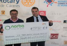 El Club Rotary de Cáceres recauda 1.500 euros en su torneo benéfico de golf